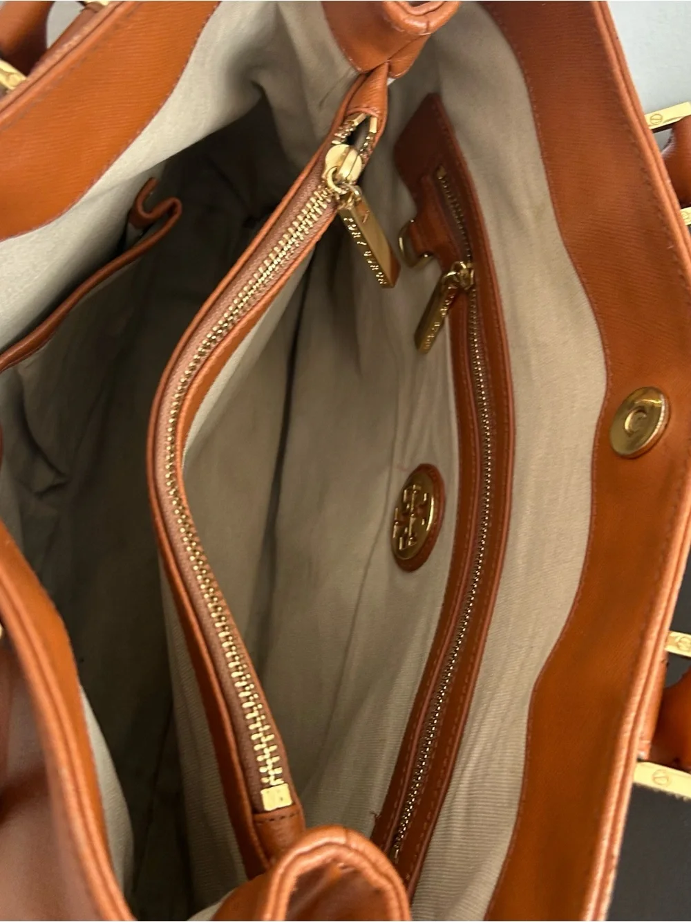 Tory Burch Robinson Cognac Saffiano Leather Tote Shoulder Bag Work tote